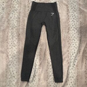 Gym shark leggings